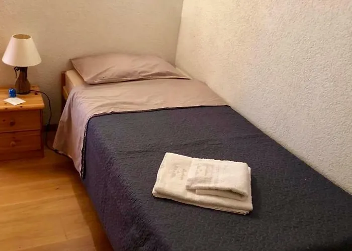 Center And Close To The Lifts Apartment *