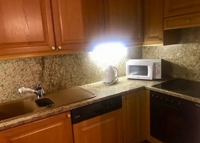 Apartment Center And Close To The Lifts *